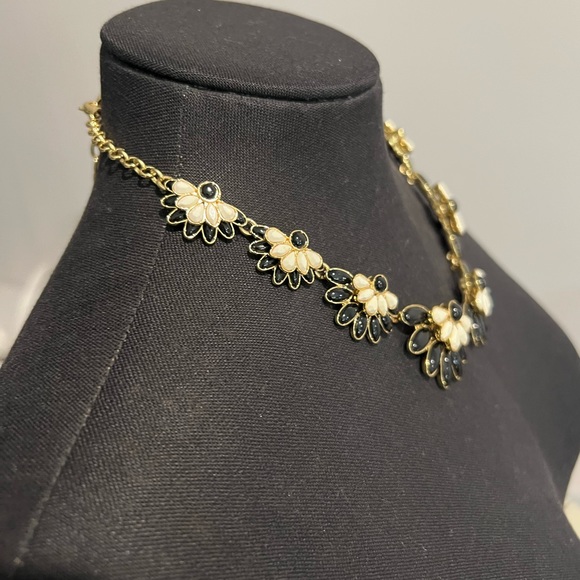 Black and white 14 k plated Choker Necklace - Picture 3 of 4